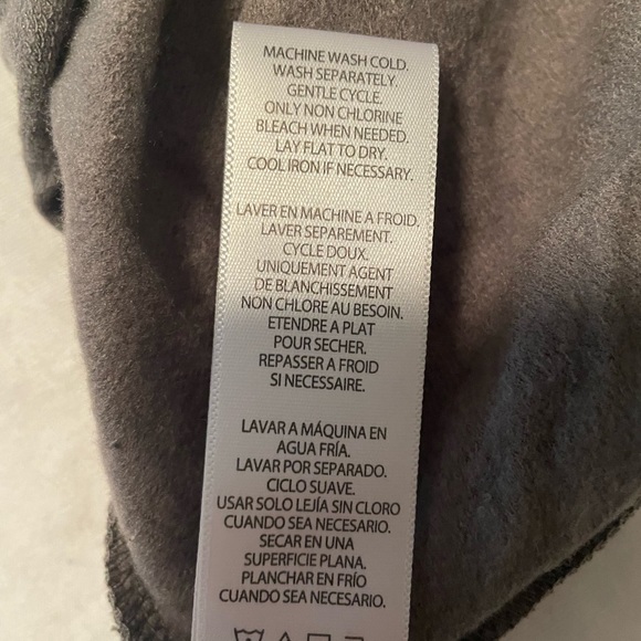 Splendid brand soft pullover camo top💚🤎🩶 - Picture 5 of 7